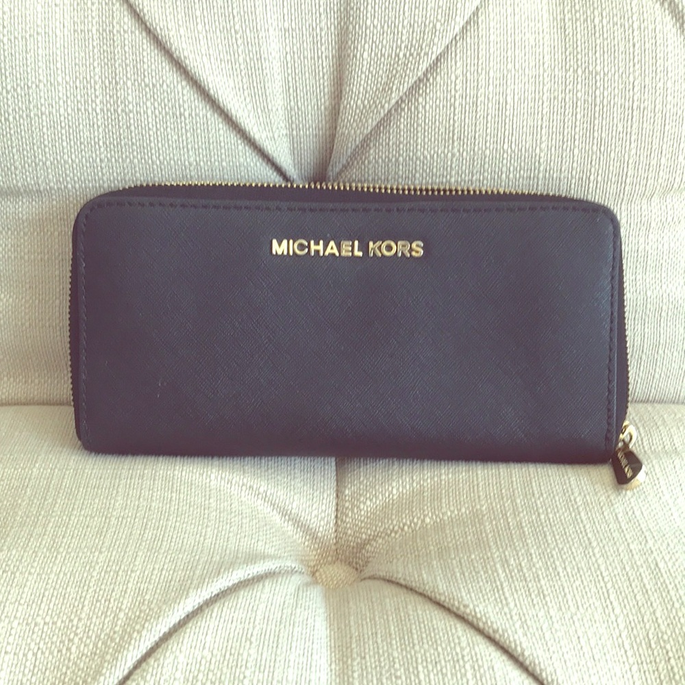 Michael Kors Jet Set Wallet
